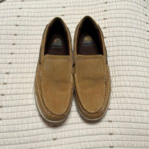 Maui Island loafers. Tan. Men’s size 11. Like new.
